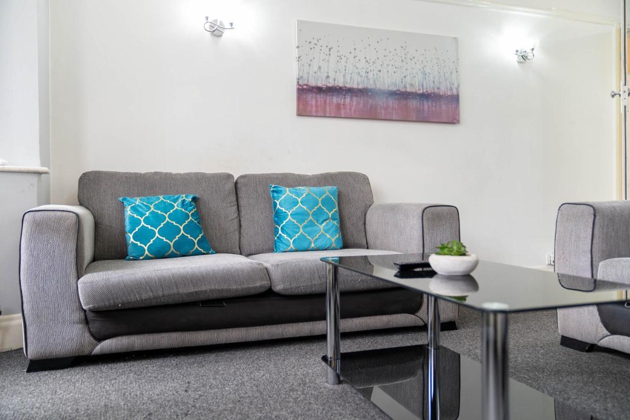5 Bedroom House - 11 Guests - Garden - Wifi - Smart Tv - Top Rated - Large Driveway 4 Multiple Vehicles - Perfect For Contractors Μπέρμιγχαμ Εξωτερικό φωτογραφία
